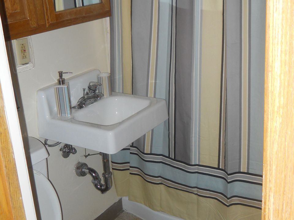 Upstairs bathroom