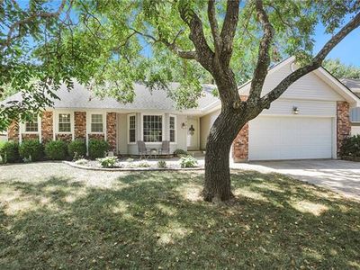 1823 S Abbey Cir, Olathe, KS, 66062