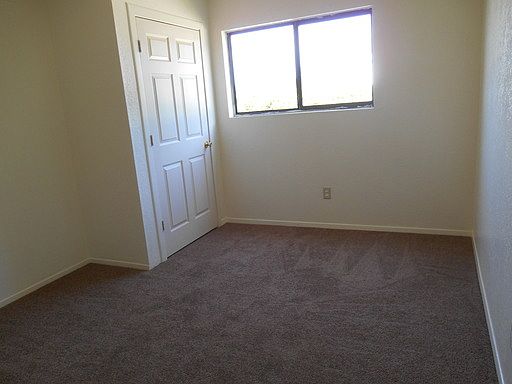 4th image of 2501 SE 6th St APT 21