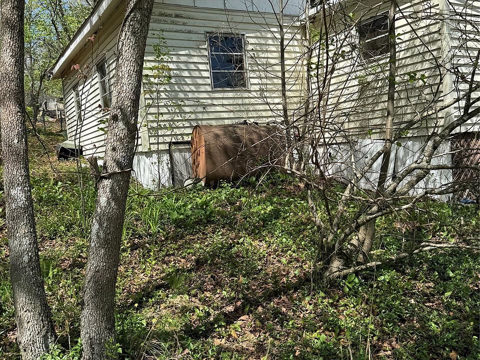 2nd image of 20 Sesame Cir