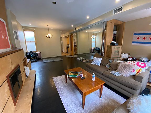 2nd image of 1037 W Belden Ave #2