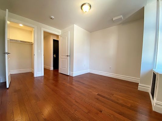 4th image of 184 1st Ave APT 12