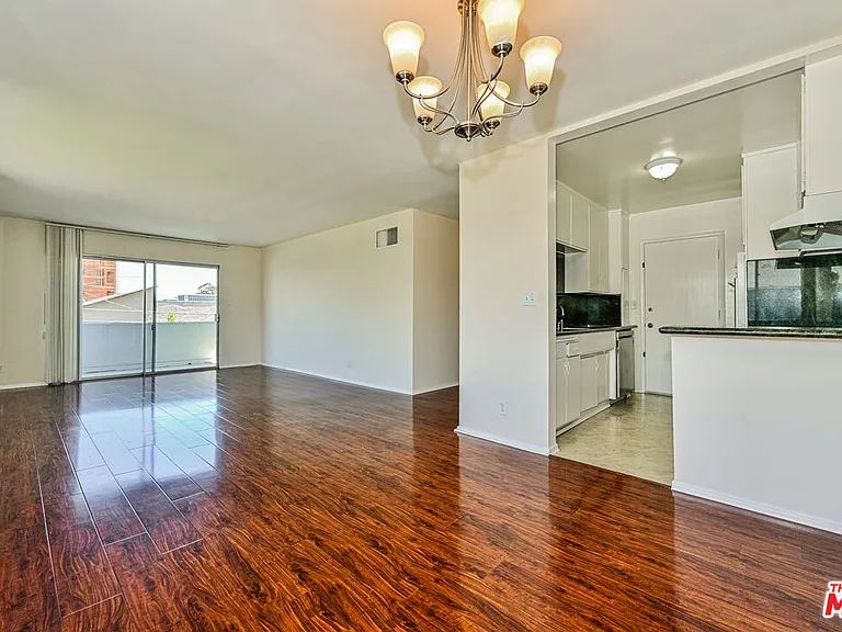1440 Reeves St #103 — Photo 2