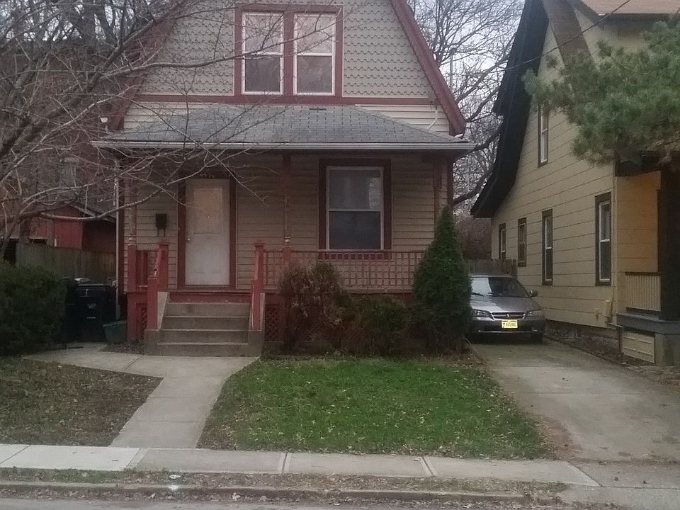1st image of 4450 Station Ave