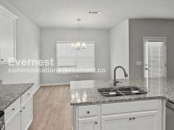 5th image of 320 Bertha Honey Stewart Dr