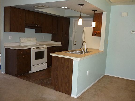 3rd image of 3006 Yukon Dr