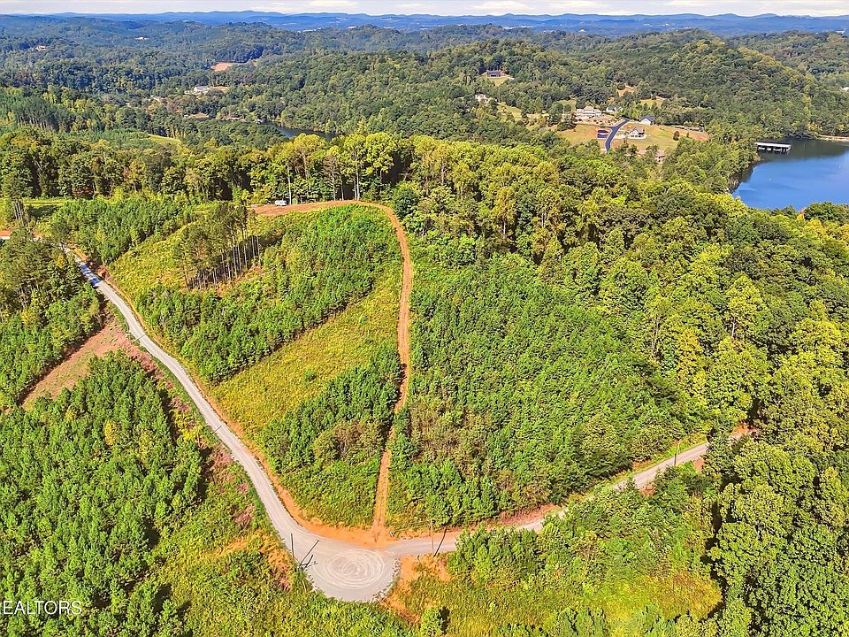 1st image of 2097 Winding Trl