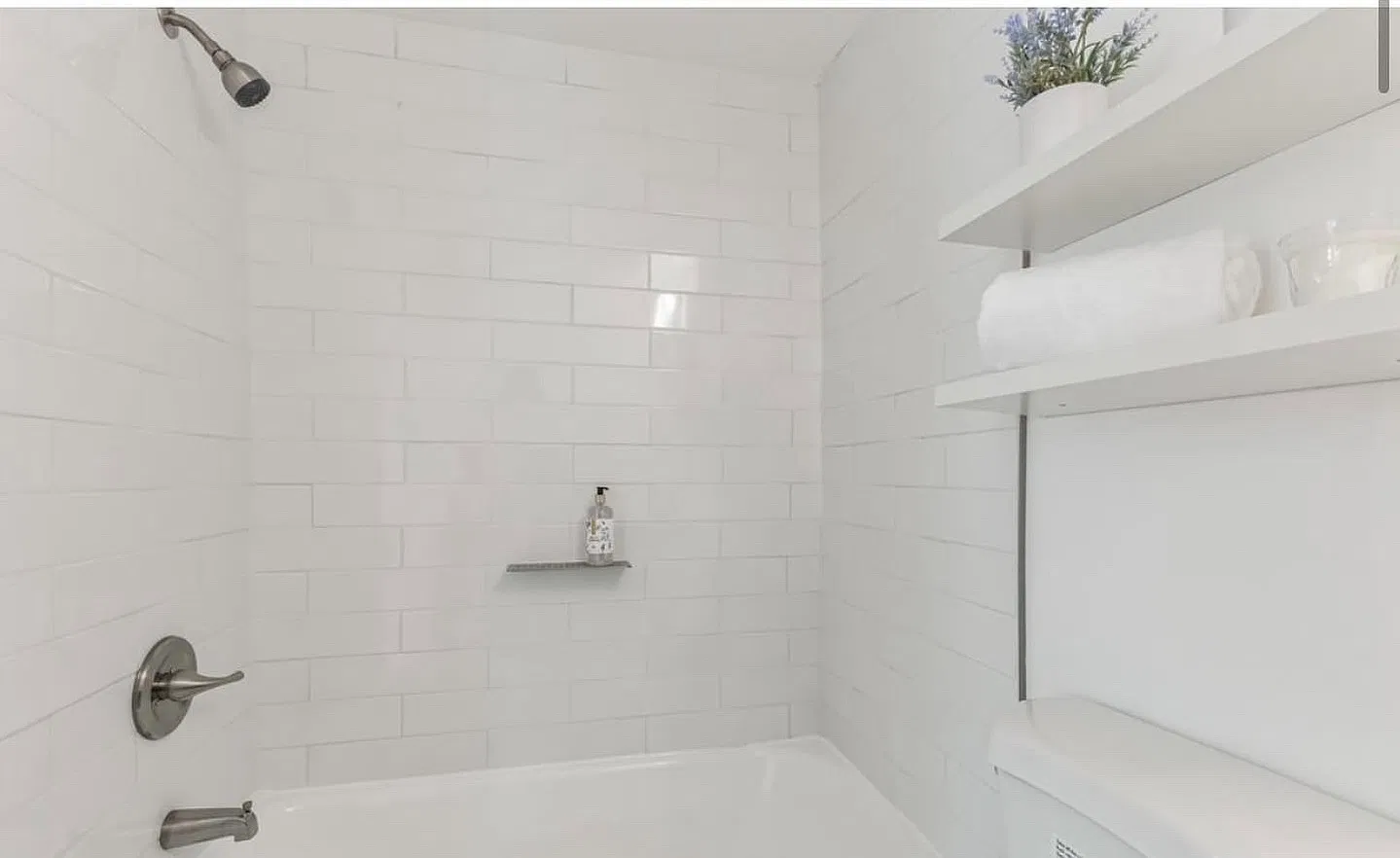 1 bed, 708 sqft, $1,612 — Photo 4