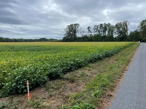 (undisclosed Address), Warsaw, VA 22572