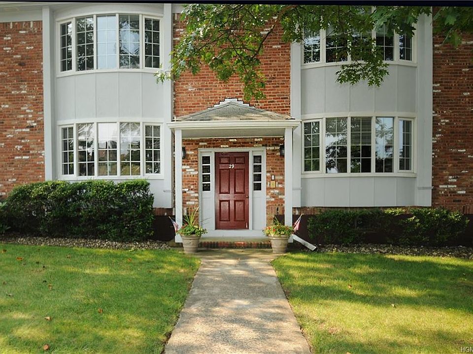 1st image of 29 Milford Ln #12