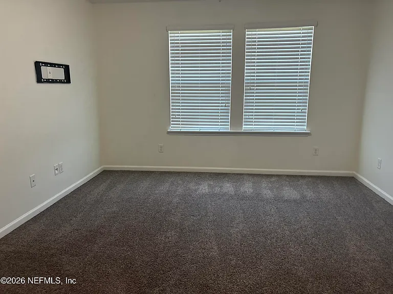87 Nelson Ln — Photo 12