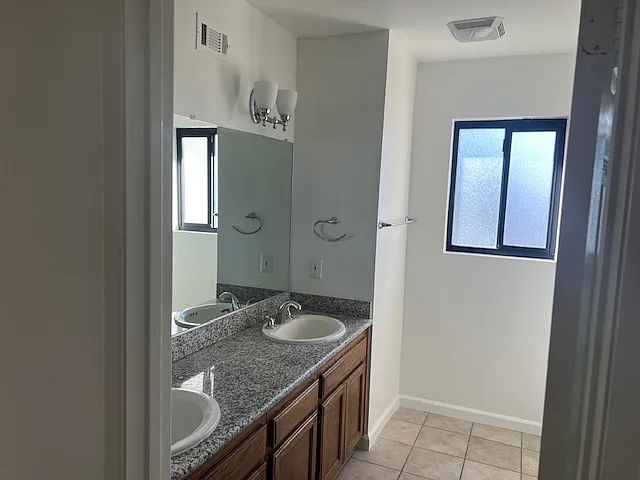 8822 Moorcroft Ave — Photo 14