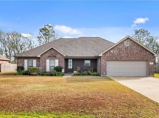 2610 E Robinwood Dr, Lake Charles, LA 70611
