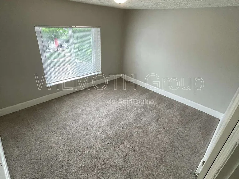 442 N Denny St — Photo 11