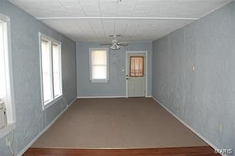 4th image of 714 E Pear Ave