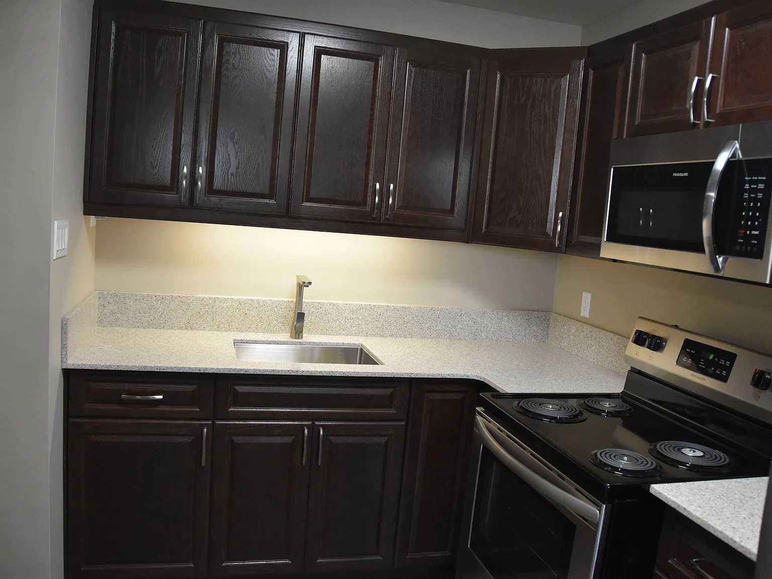 1035 Powers Street — Photo 1
