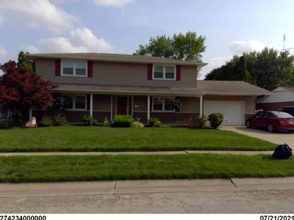 1018 Cedar St, Celina, OH 45822