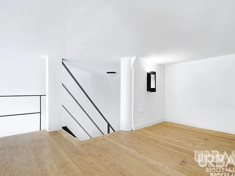 123 Bank St #430 — Photo 6