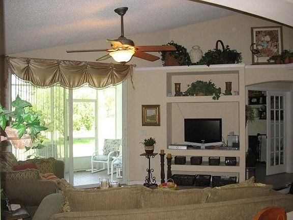 4th image of 1207 Greenley Ave