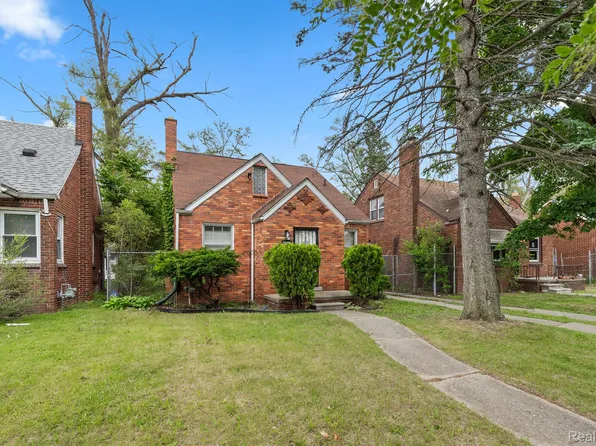 18330 Grandville Ave, Detroit, MI 48219