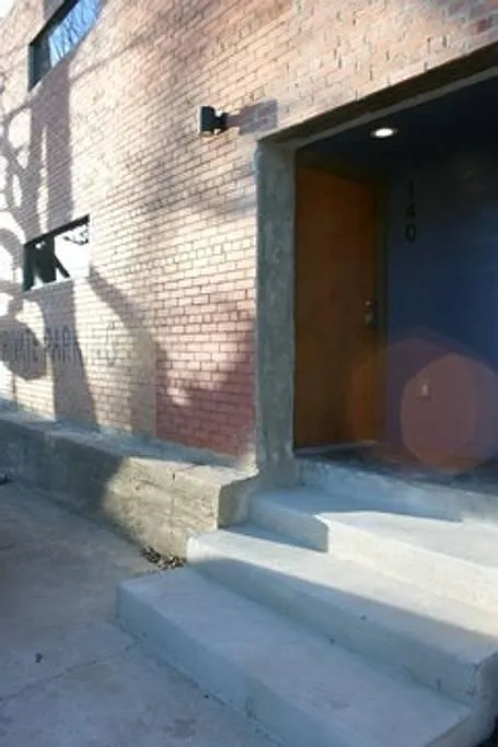 3100 Commerce St — Photo 3