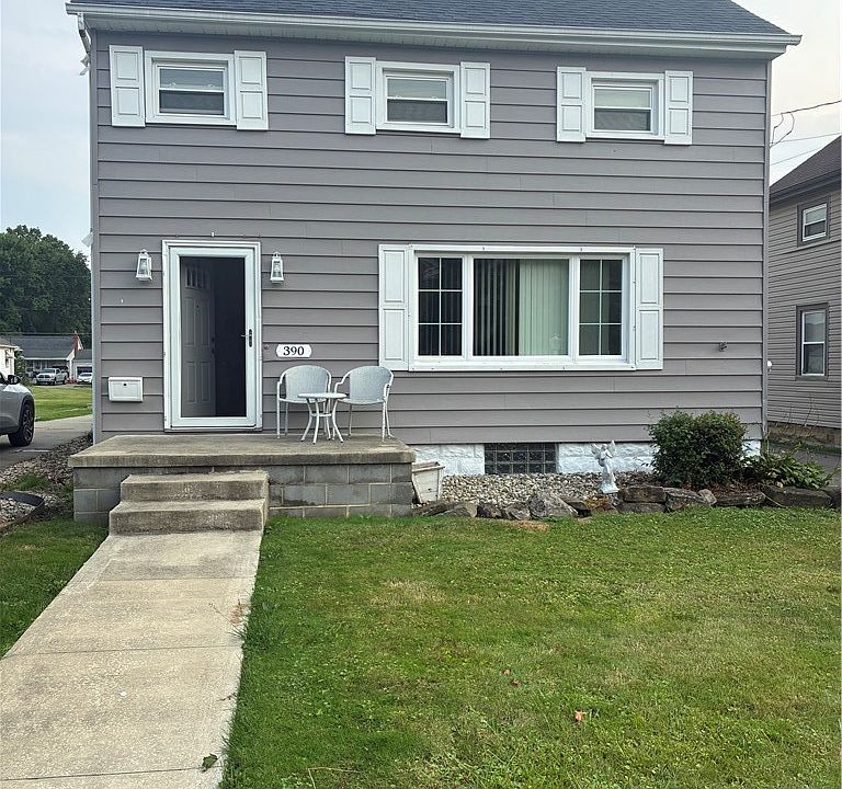 1st image of 390 W Wilson St