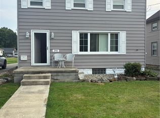 390 W Wilson St, Struthers, OH 44471