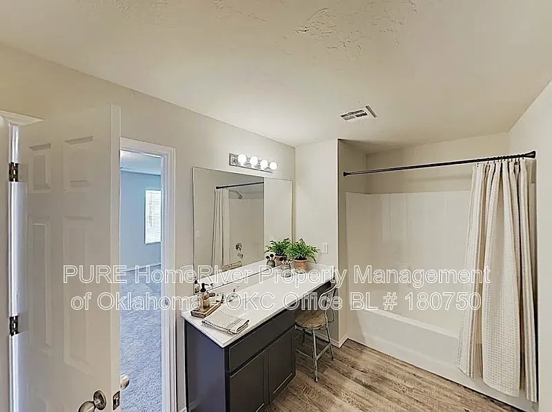 4 bed, 2.0 bath, 1713 sqft, $1,650 — Photo 3