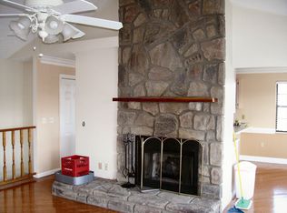 1700 Brookview Dr, Dandridge, TN 37725