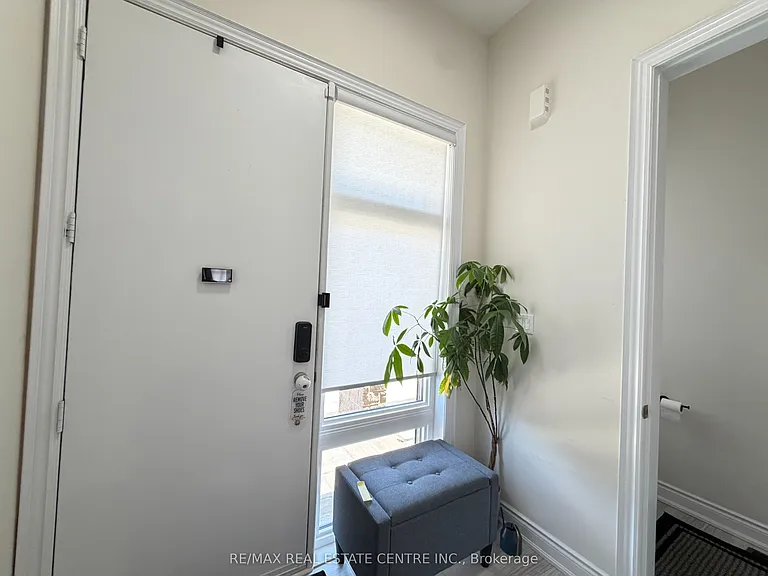 1192 Stag Holw — Photo 4