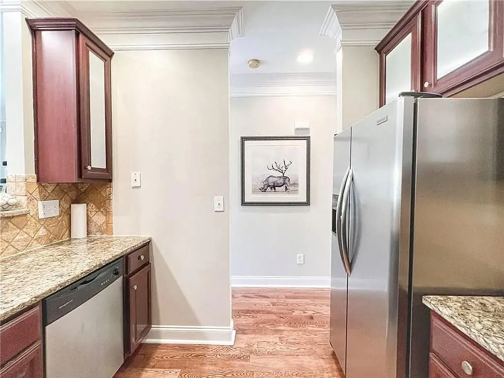 3 bed, 3.5 bath, 1742 sqft, $3,995 — Photo 4