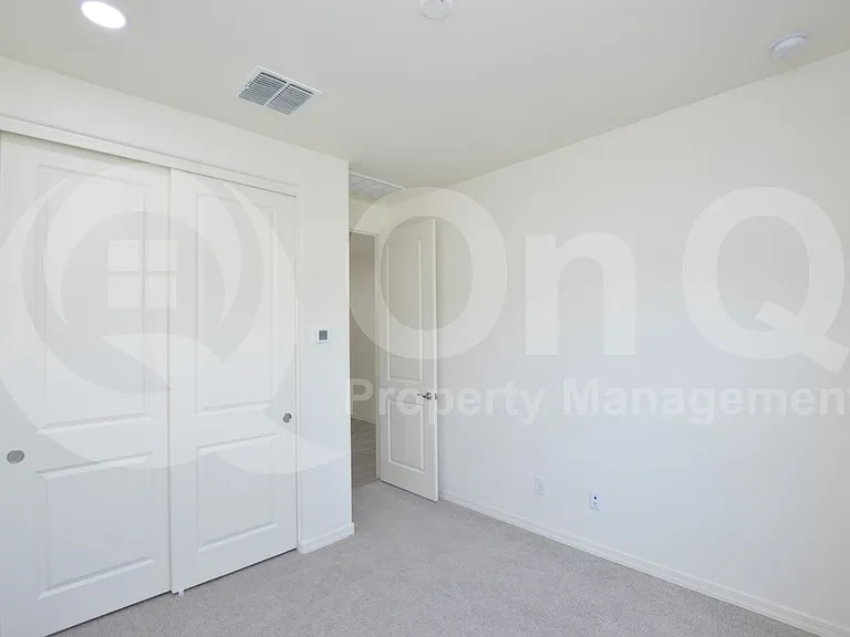 9114 S 167th Dr — Photo 14