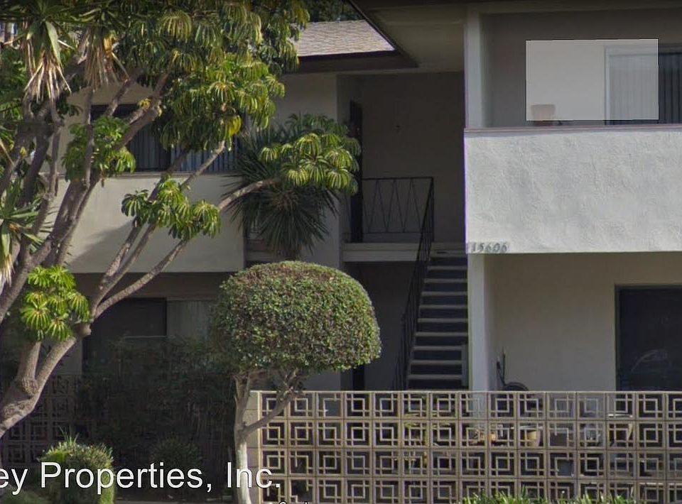 1st image of 15606 S Budlong Pl APT 6