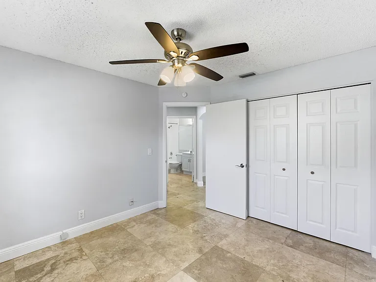 10781 Cypress Lake Ter — Photo 14