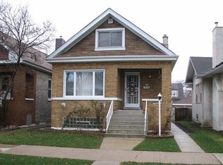 6906 30th St, Berwyn, IL 60402