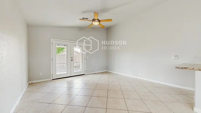 15827 W Adams St — Photo 5