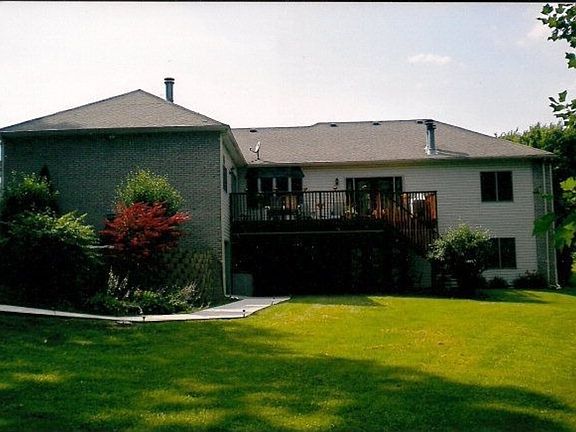 2nd image of 1105 Ash Point