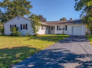 717 Almeda Dr, Toms River, NJ 08753