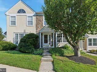 202 Coventry Pointe Ln, Pottstown, PA 19465