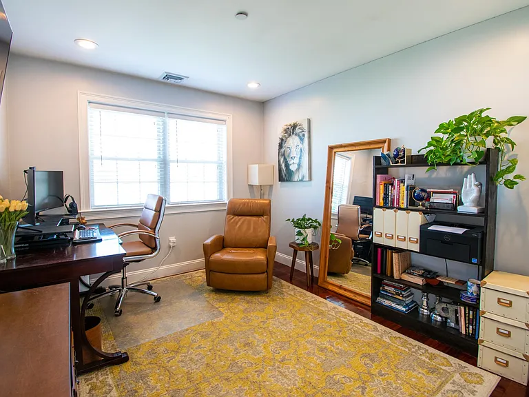 39 Fenton St #5 — Photo 8