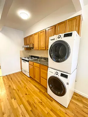 Rented by MOTION New York | media 8