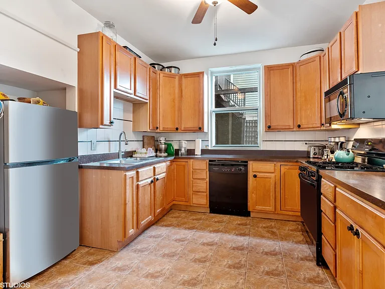 1119 W North Shore Ave #2 — Photo 2