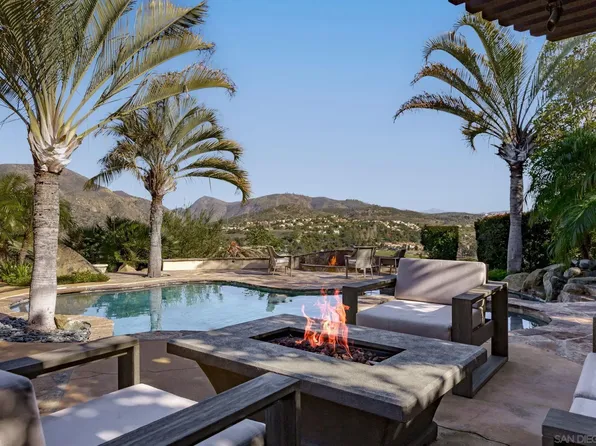 17707 Camino De La Mitra, Rancho Santa Fe, CA 92067