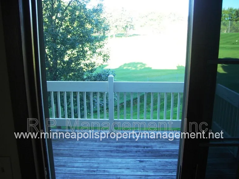 14345 Bedford Dr — Photo 16