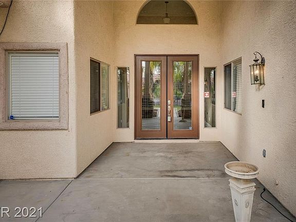 3rd image of 7240 Heggie Ave