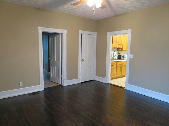 Dining--View to Bdrm & Ktchn