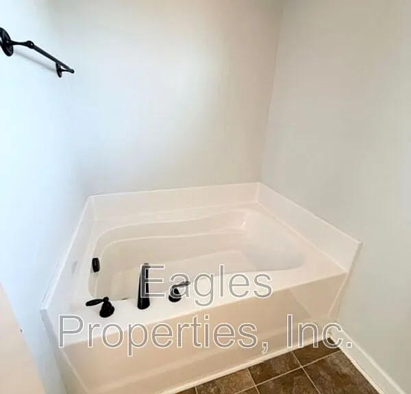 215 Ingram Fields Dr — Photo 14