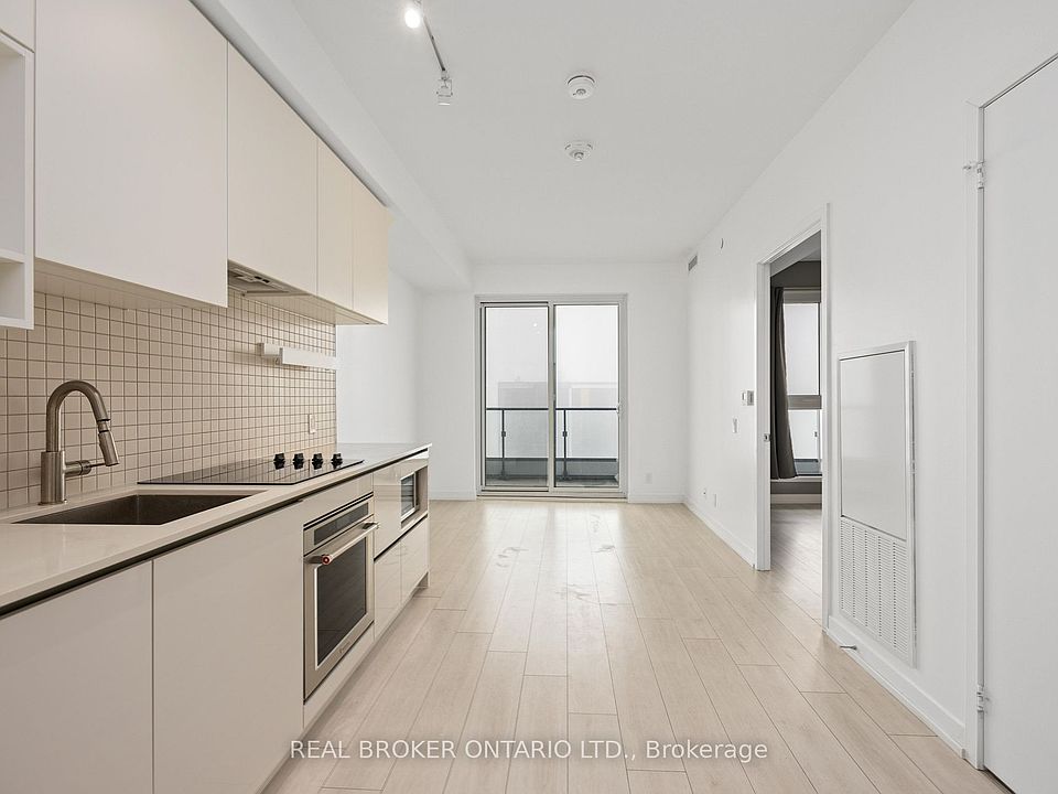 1st image of 950 Portage Park #5605
