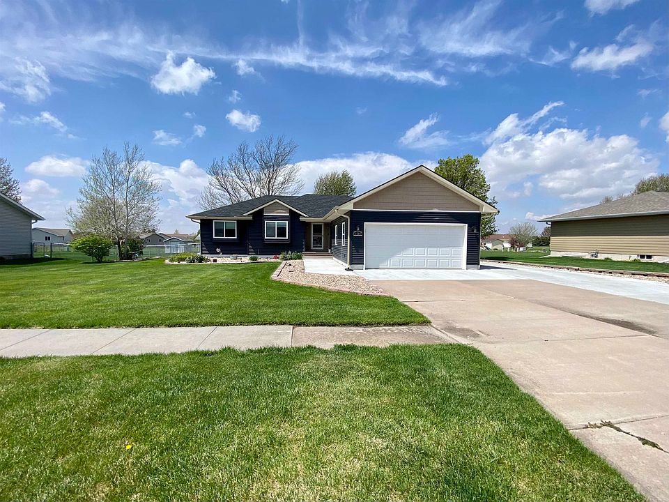 1507 Hillcrest Dr, Juniata, NE 68955 Zillow