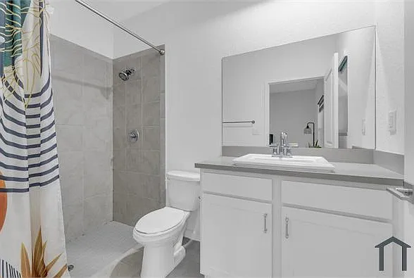 424 NE 4th Ave #424 — Photo 5